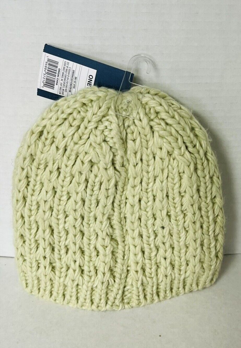 Universal Thread Women's Hand Knit Beanie Hat Lined Winter Hat - Green - Picture 2 of 6